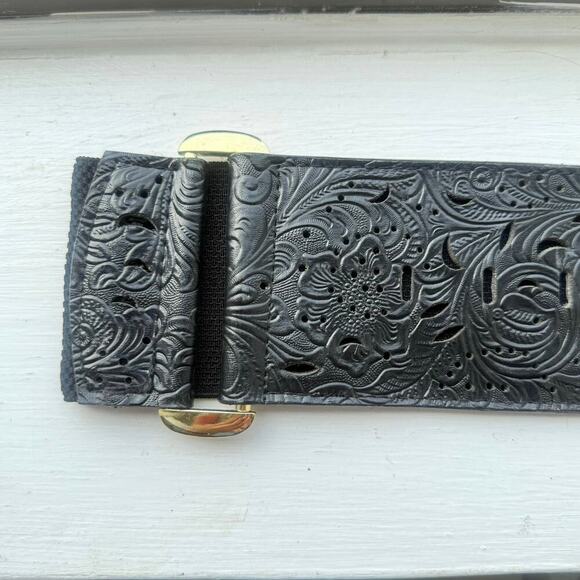 A|Wear Y2K Black Tooled Leather Stretch Waist Belt M/L Gold Buckle Western Boho - Picture 4 of 8